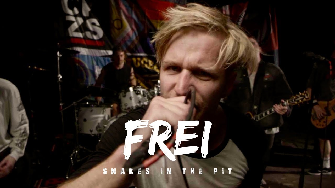 Snakes in the Pit – Frei